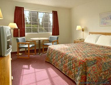 Days Inn By Wyndham Fremont Quarto foto